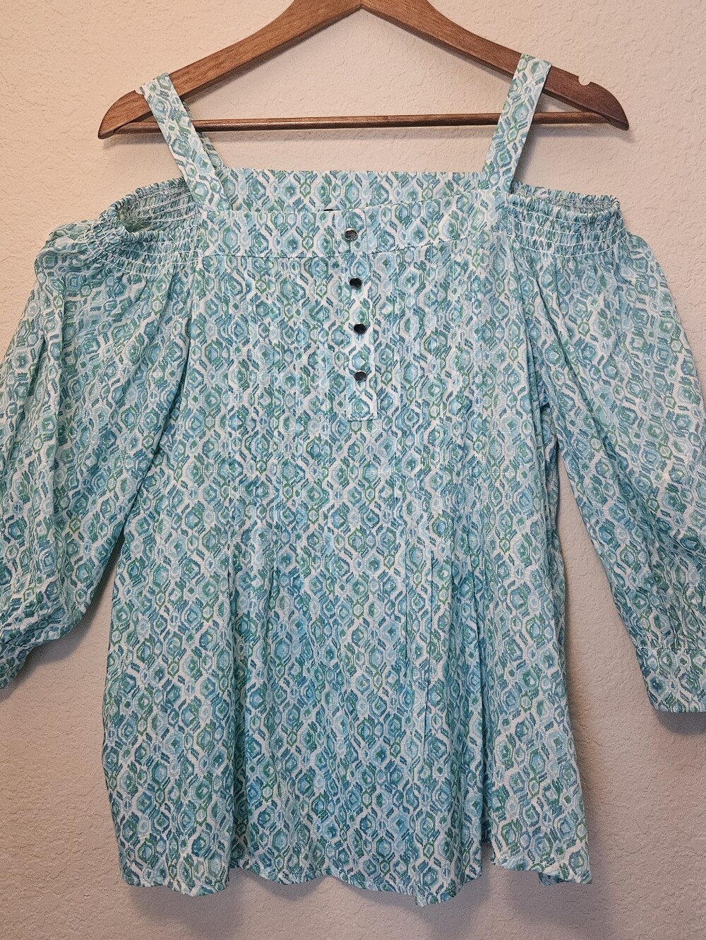 Cocomo Cold Shoulder Top Womens Size Medium Green White Cottagecore